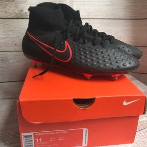 Nike Zoom All Out Low Soccer Cleats.